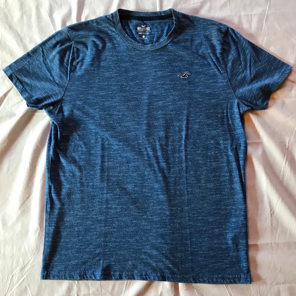 🔑 Hollister  Icon Tshirt